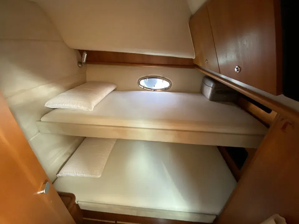 2006 Tiara 42