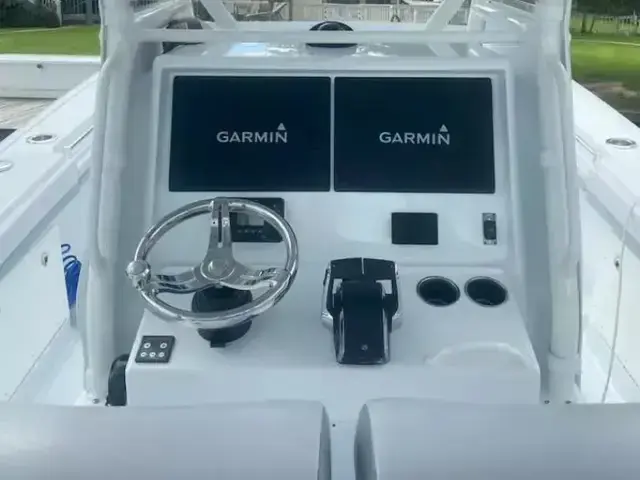 Yellowfin Center Console