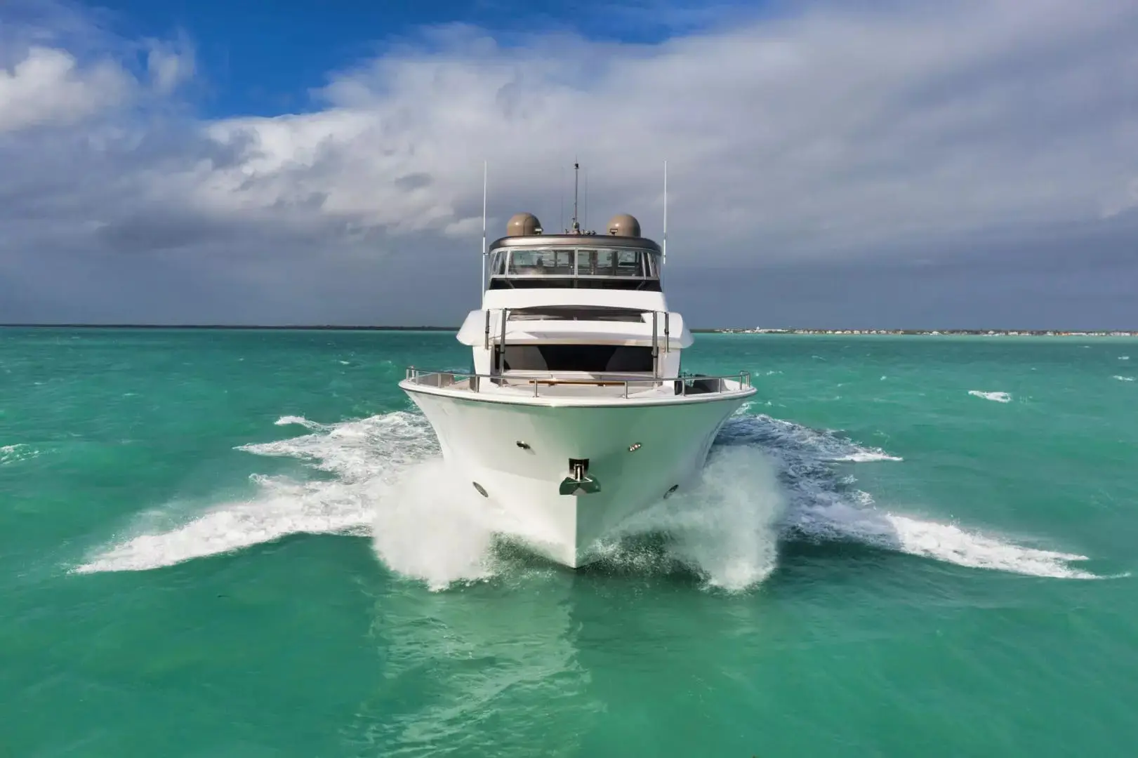 2019 Hatteras m90 panacera