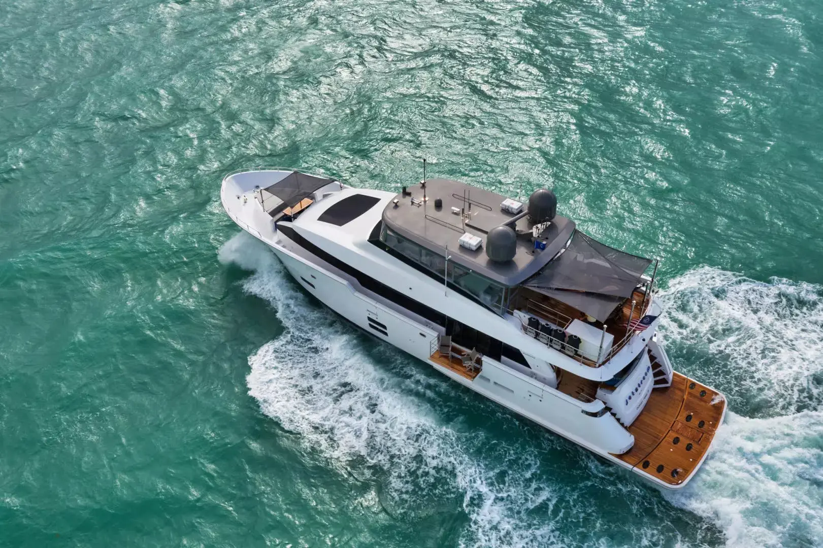 2019 Hatteras m90 panacera