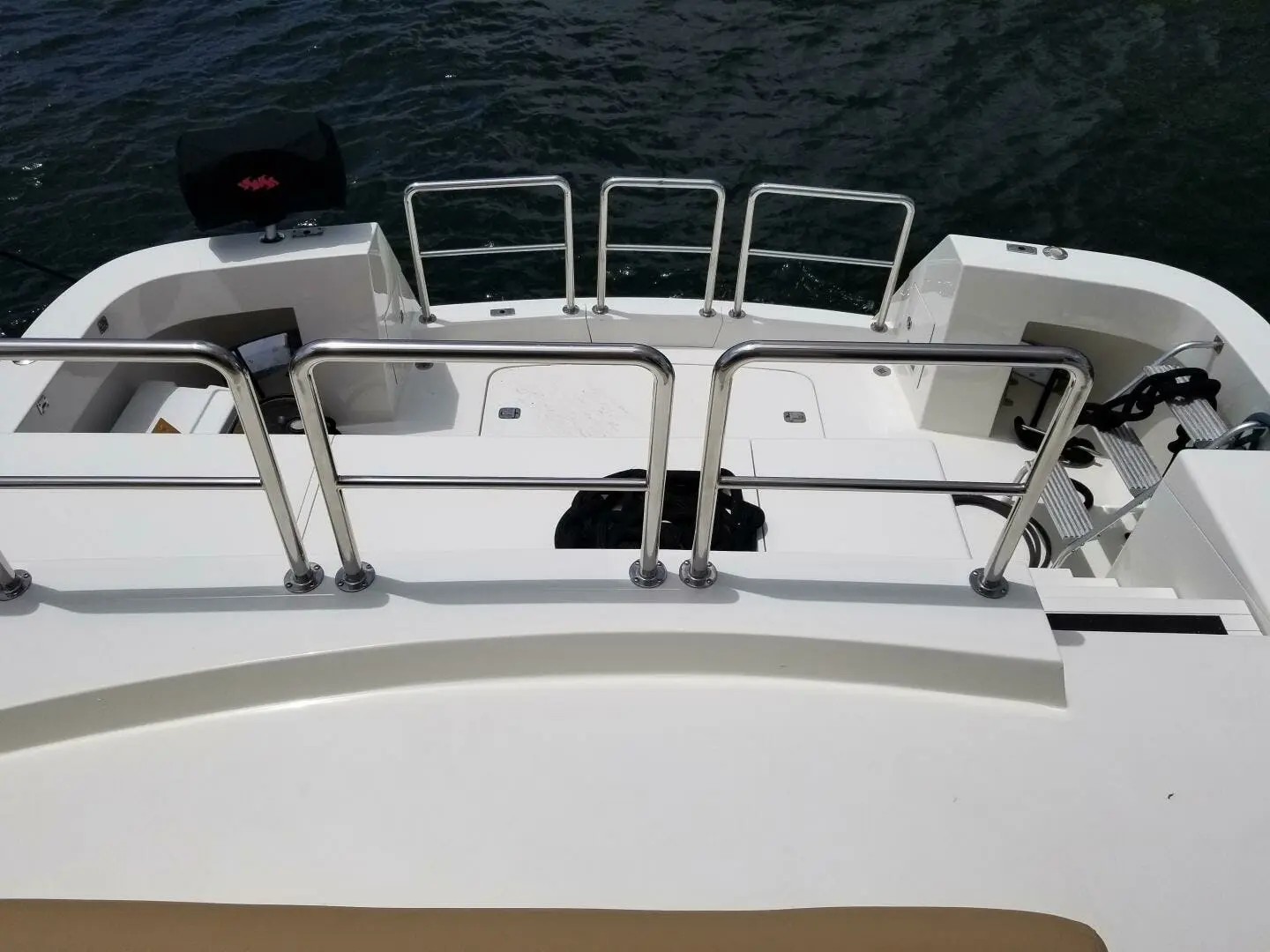 1989 Hatteras cockpit motor yacht