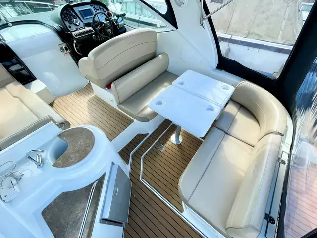 Cruisers Yachts 300 CXi Express