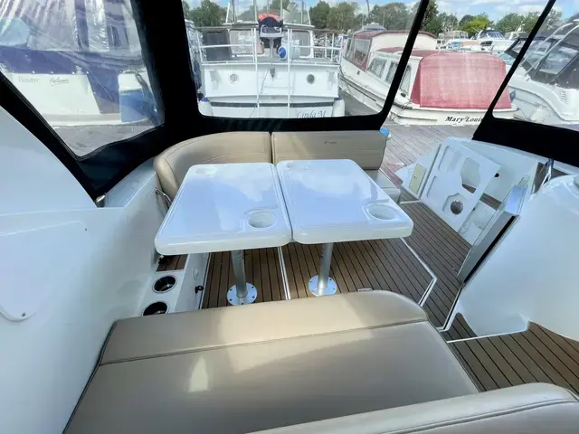 Cruisers Yachts 300 CXi Express