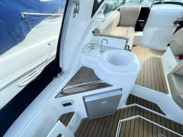 Cruisers Yachts 300 CXi Express