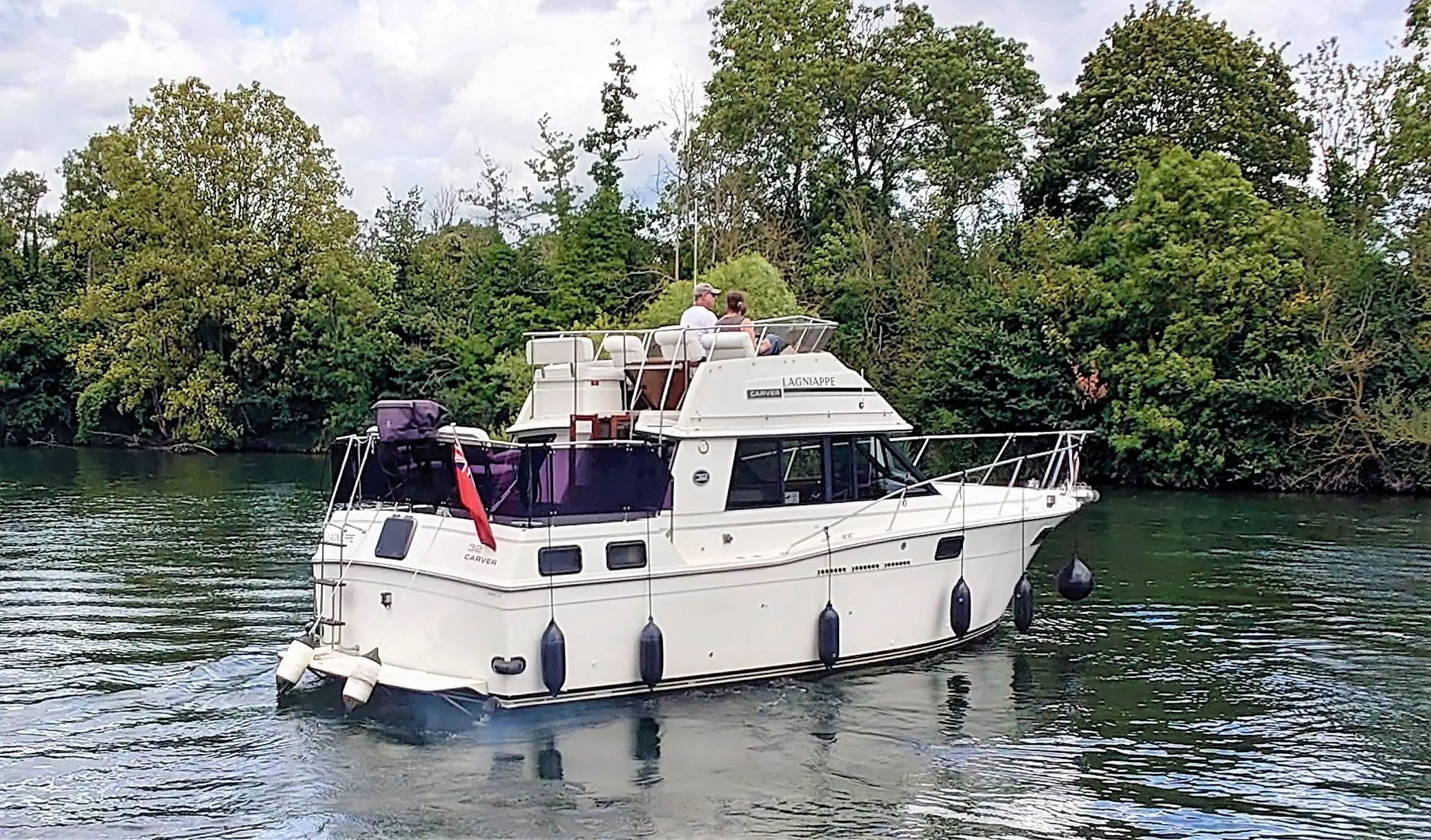 1990 Carver 32 aft cabin