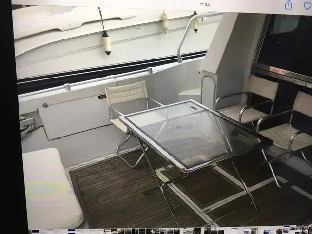 Ferretti Yachts 52s