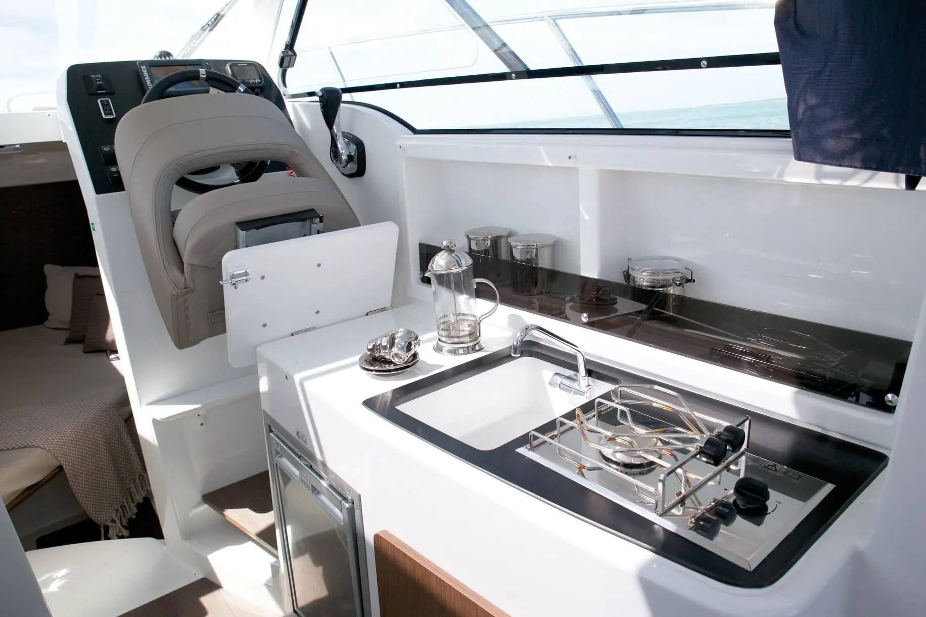 2023 Beneteau antares 8