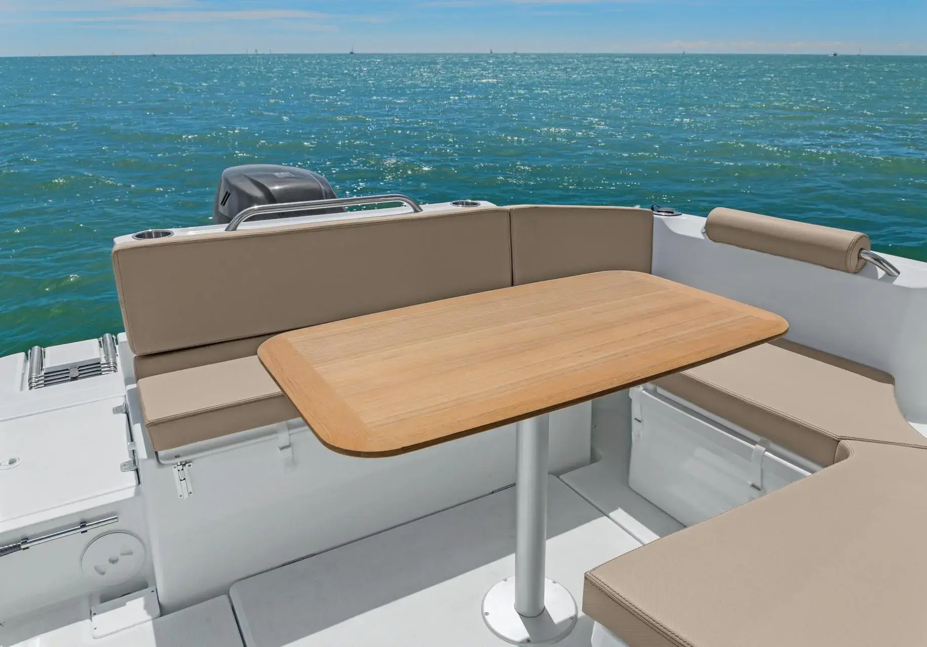 2023 Beneteau antares 7