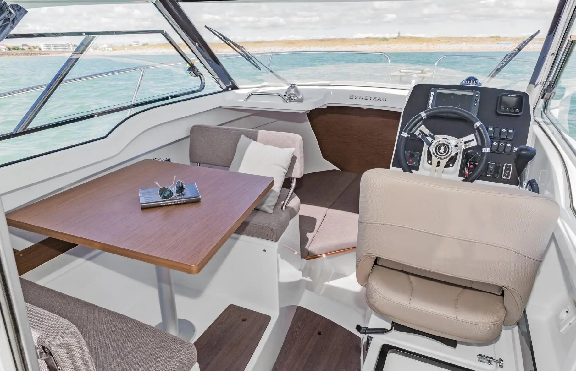 2023 Beneteau antares 7