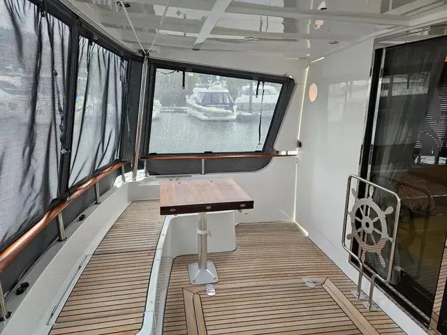 Beneteau Swift Trawler 52