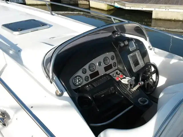 Sunseeker XS 2000