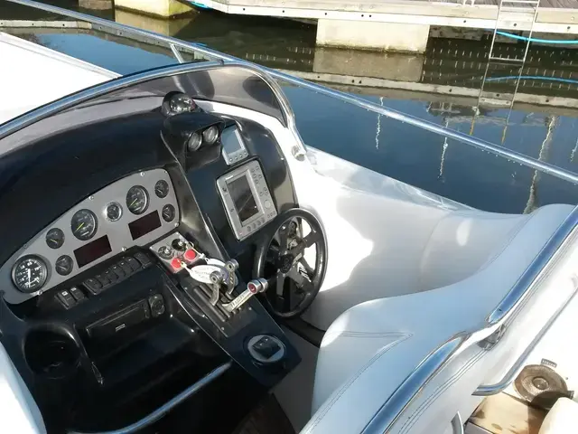 Sunseeker XS 2000