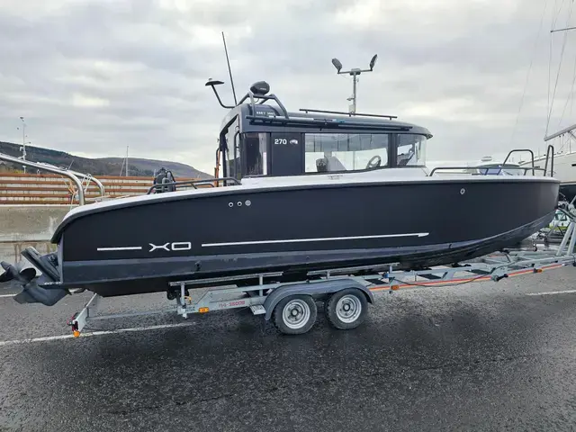 XO Boats 270 RS Front Cabin