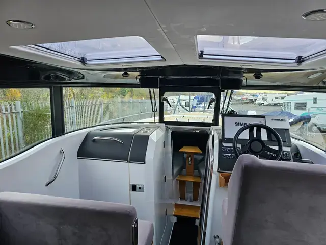 XO Boats 270 RS Front Cabin