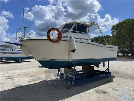 2001 Beneteau antares 620 fishing