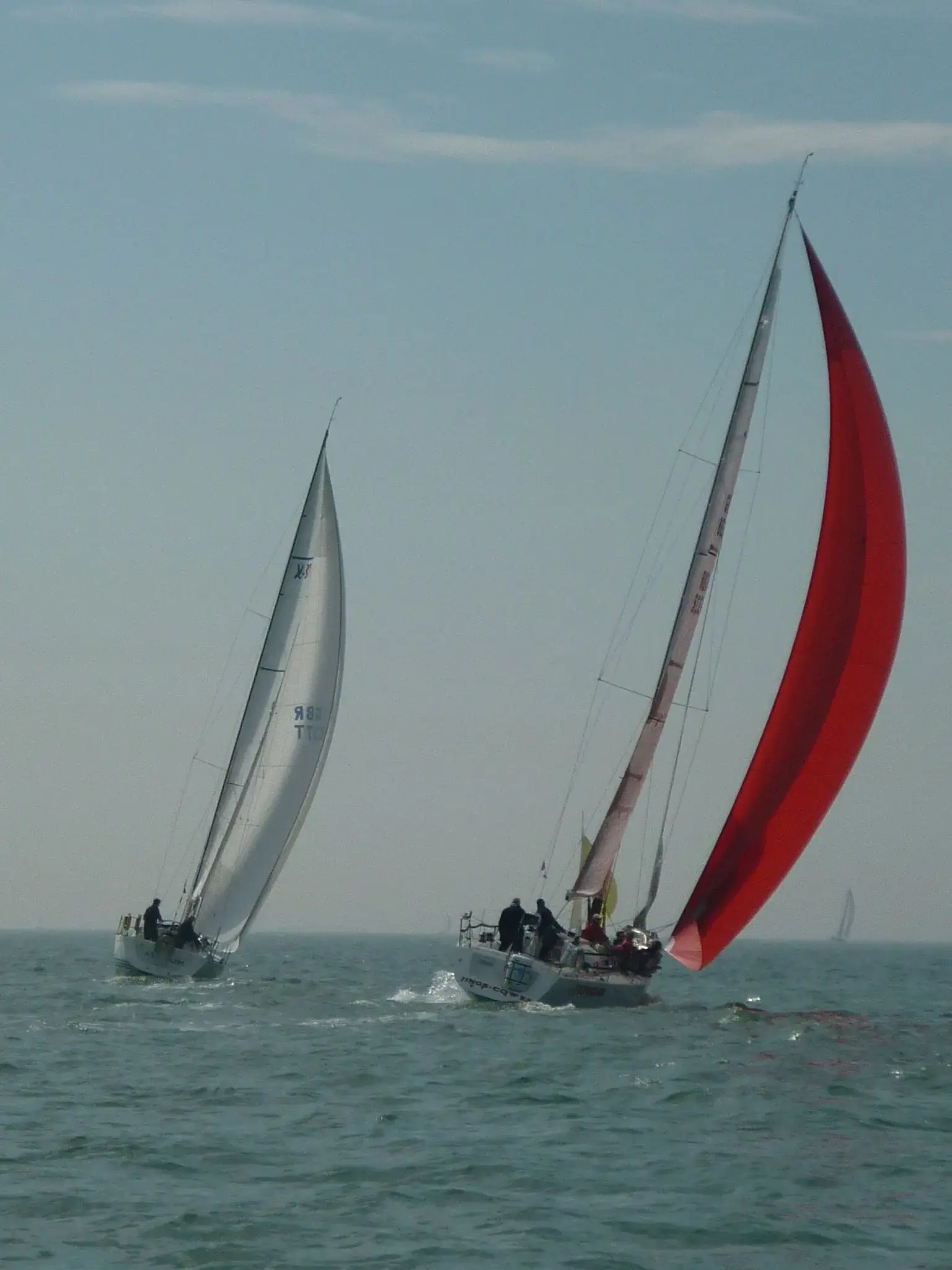 2011 J Boats j133