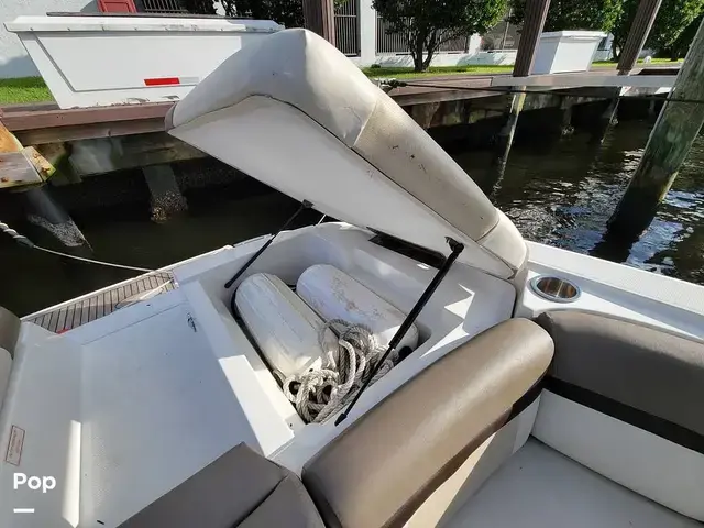 Sea Ray 270 SLX