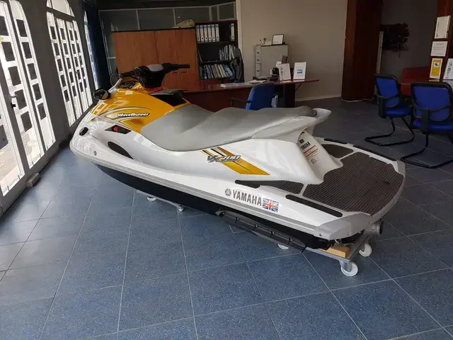 Yamaha VX700 WaveRunner