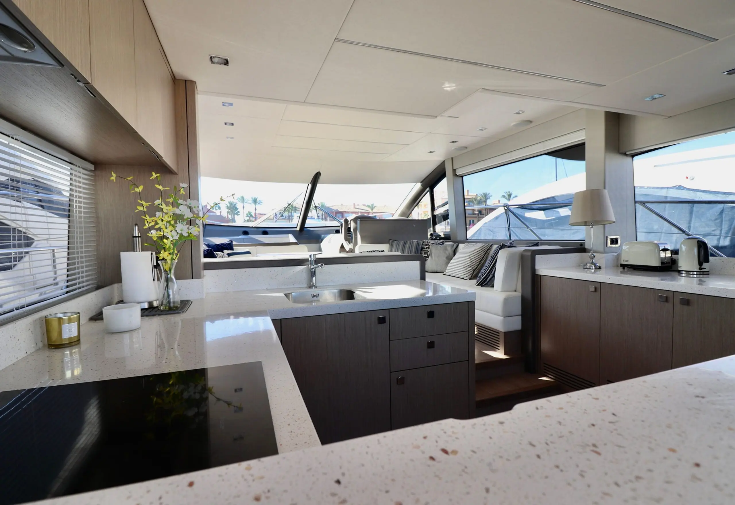 2018 Sunseeker manhattan 52