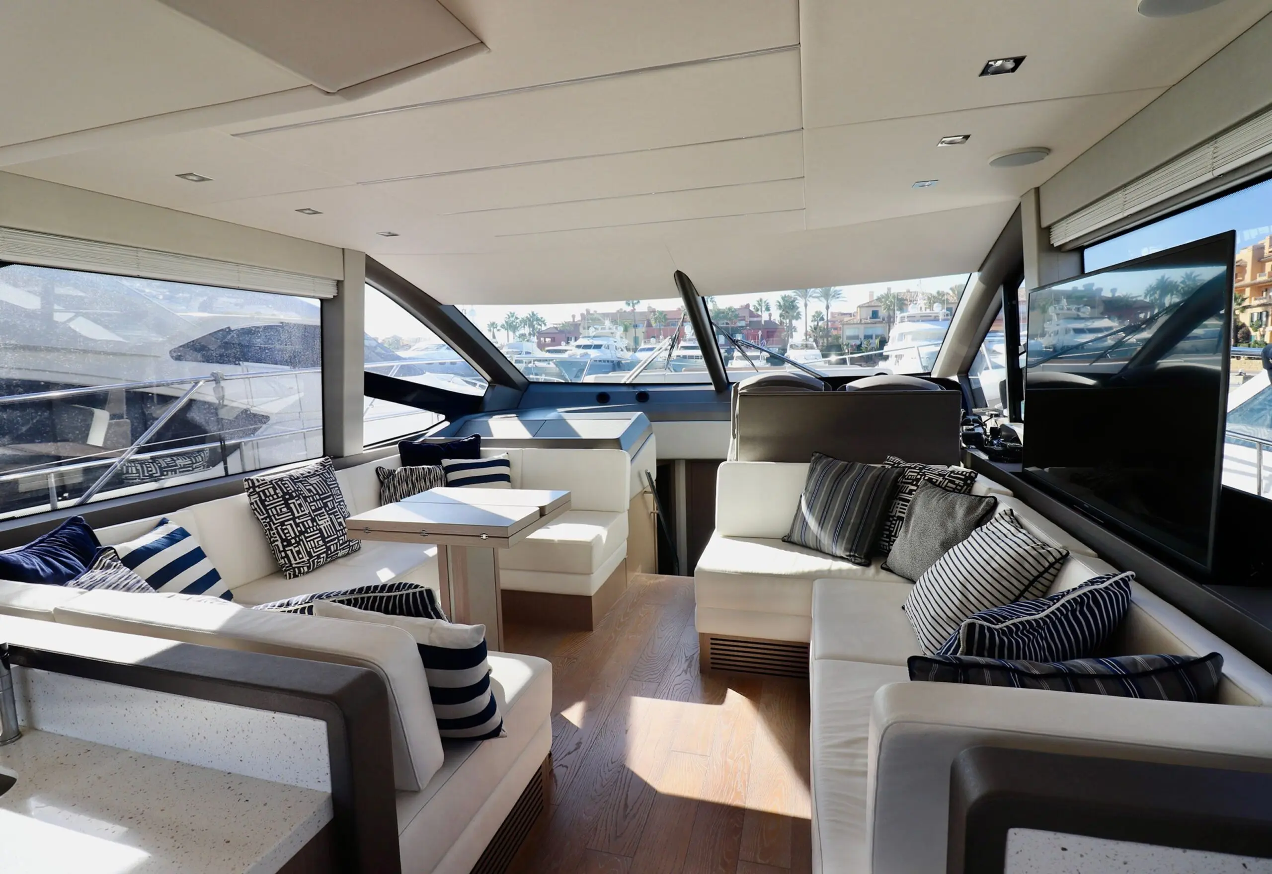 2018 Sunseeker manhattan 52