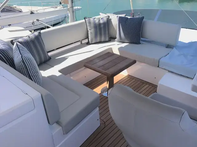 Sunseeker Manhattan 52