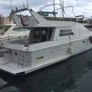 1991 Ferretti Yachts 52s