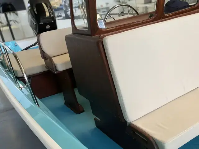 Boston Whaler 205 Eastport