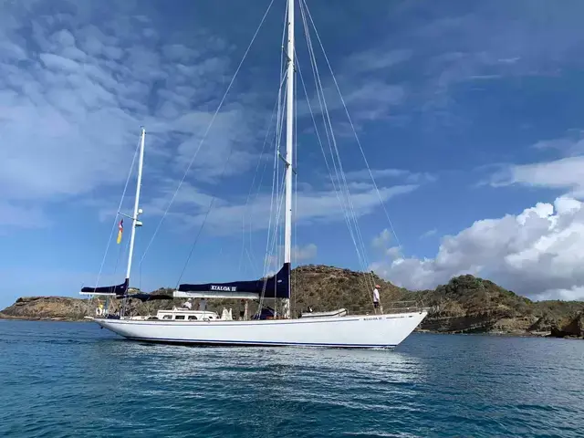 Sparkman & Stephens Classic Maxi Cruising Yacht