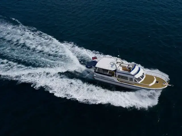 Trader 54 Sundeck