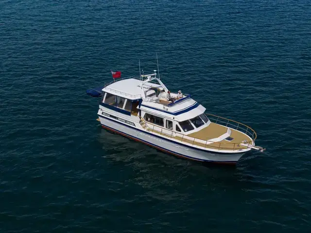 Trader 54 Sundeck