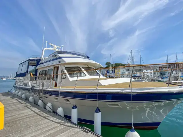 Trader 54 Sundeck