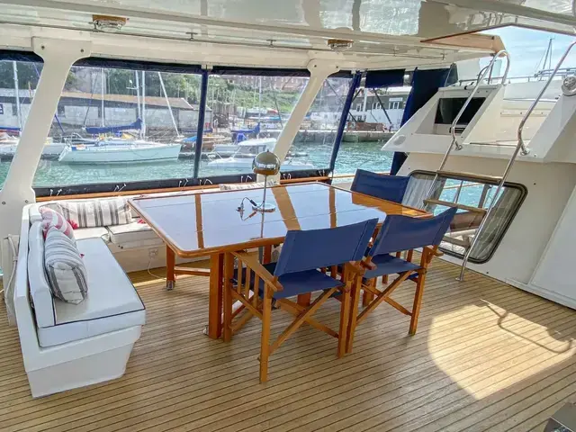 Trader 54 Sundeck