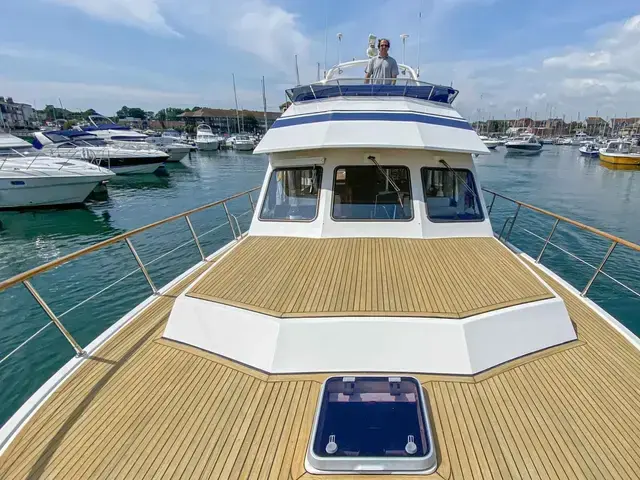 Trader 54 Sundeck