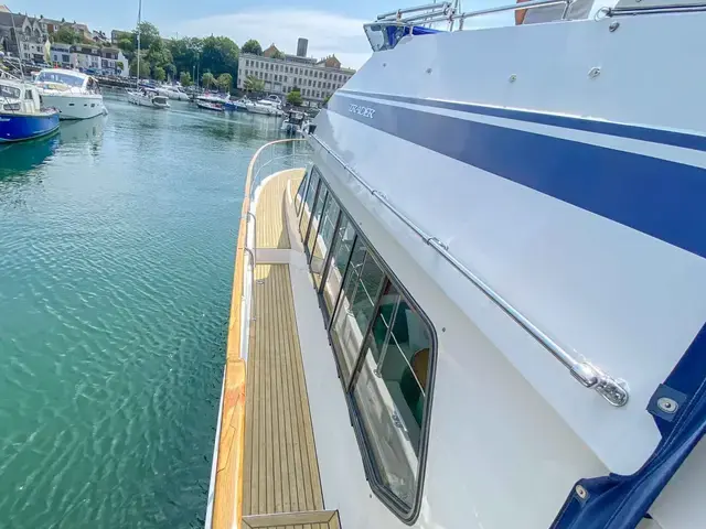 Trader 54 Sundeck