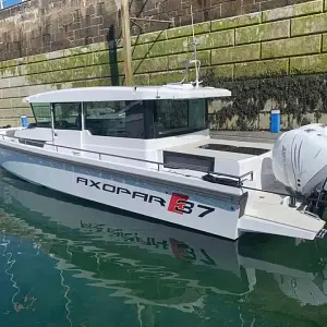 2017 Axopar 37 Ac