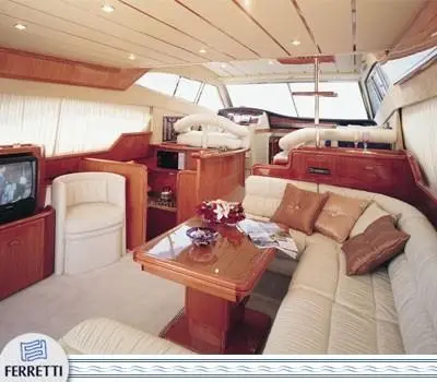 2002 Ferretti 53