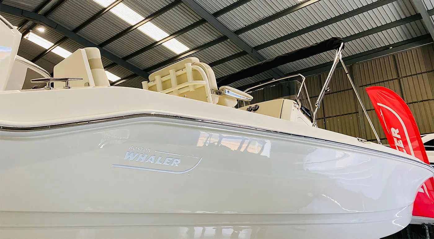 2023 Boston Whaler 250 dauntless