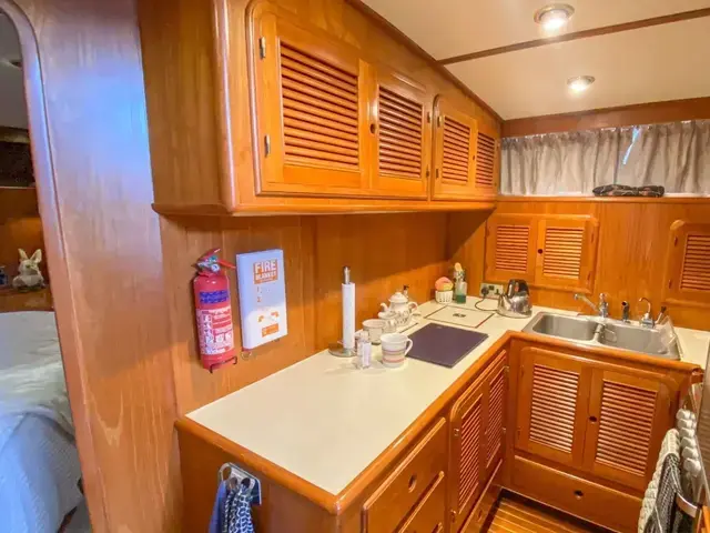 Trader 54 Sundeck