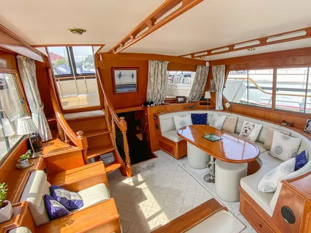 Trader 54 Sundeck