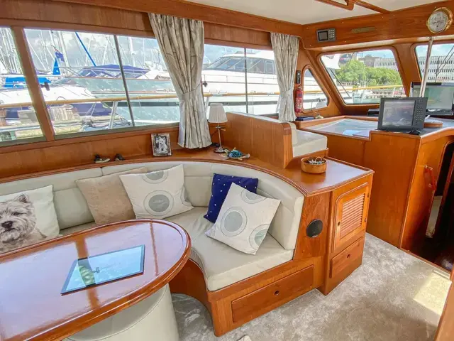 Trader 54 Sundeck