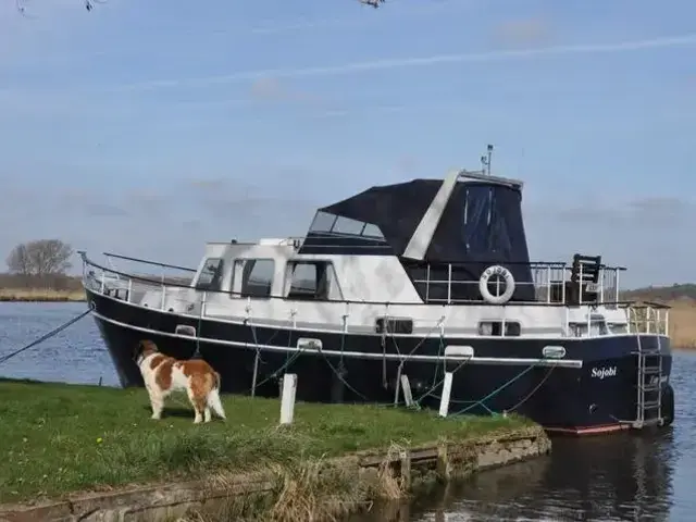 Dutch Steel Motoryacht