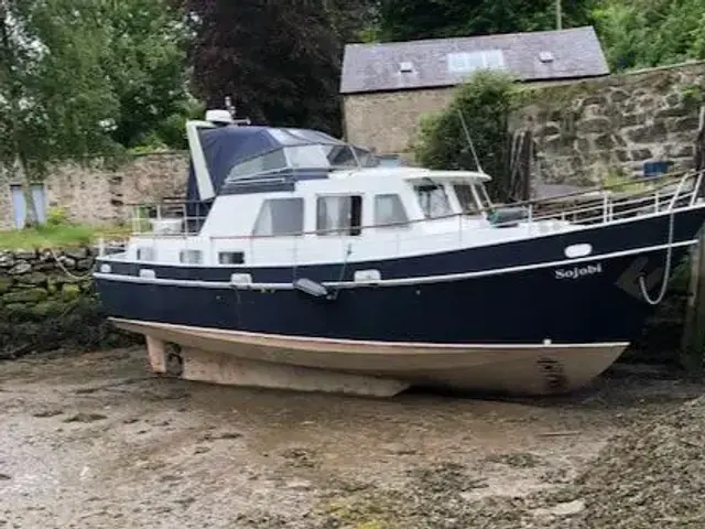 Dutch Steel Motoryacht