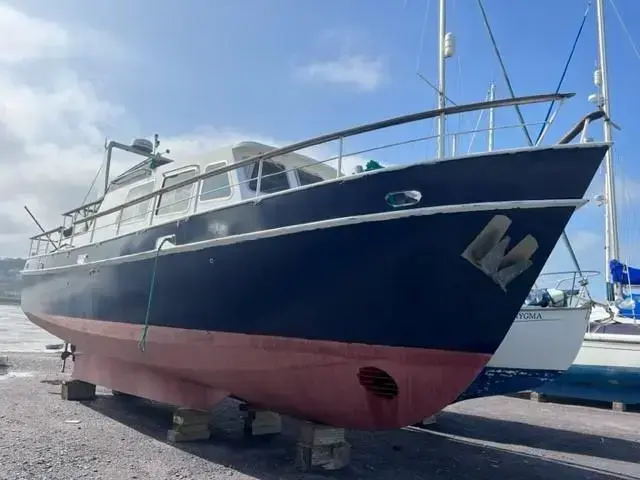 Dutch Steel Motoryacht