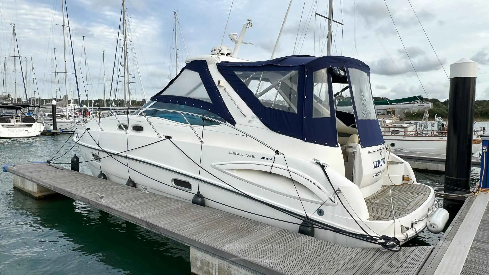 2003 Sealine s38