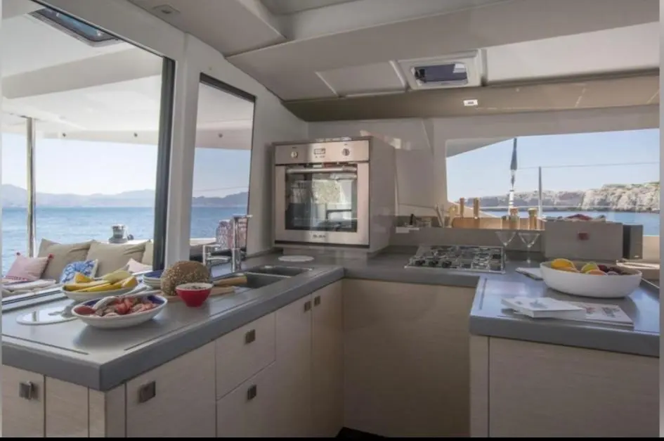 2024 Fountaine Pajot catamaran astrea 42