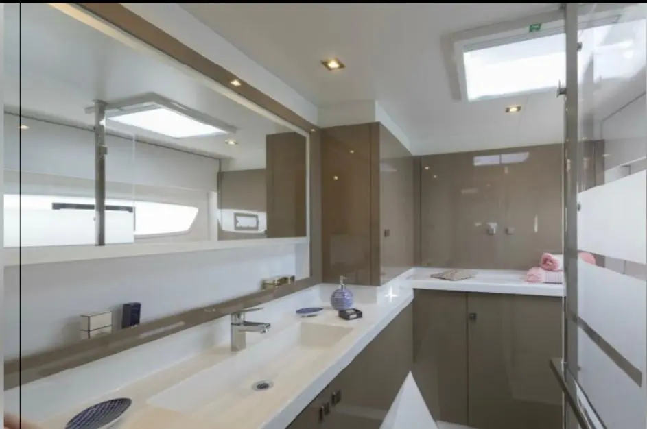 2024 Fountaine Pajot catamaran astrea 42