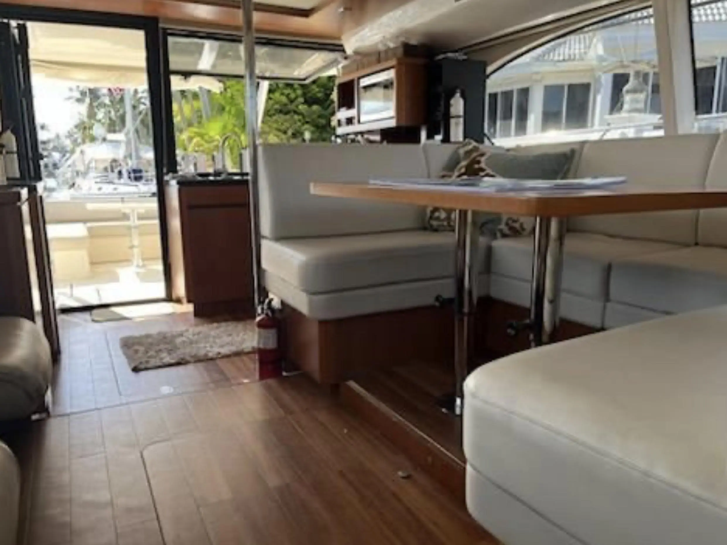 2016 Aquila 44 yacht