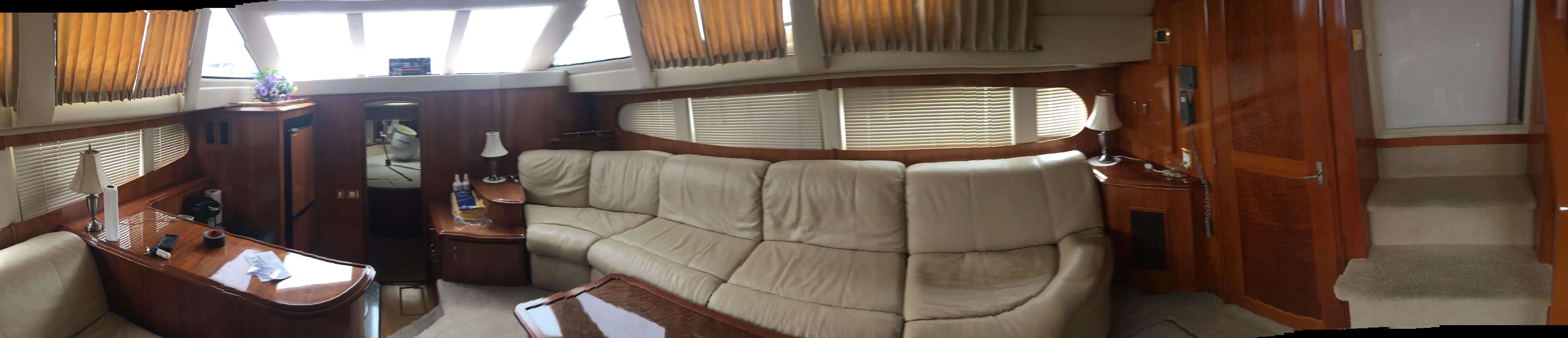 2004 Carver 444 cockpit motor yacht