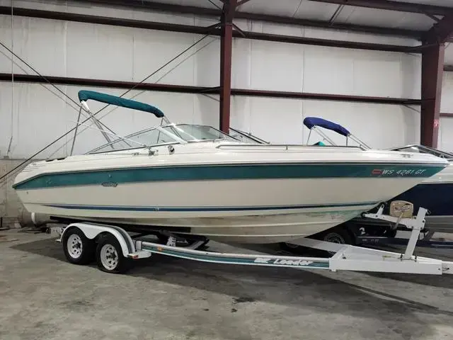 Sea Ray 240 Bow Rider