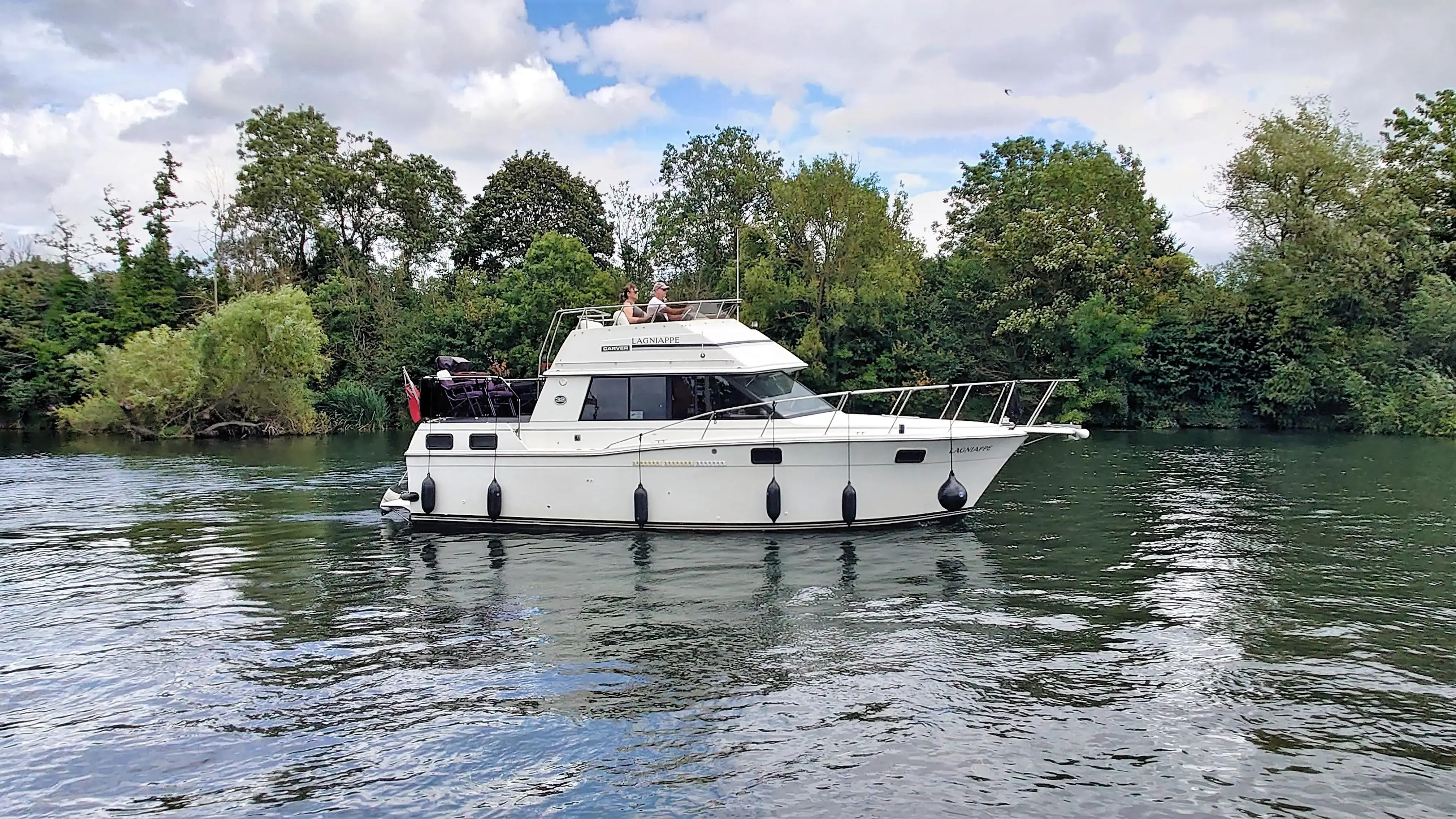 CARVER 32 AFT CABIN 1990